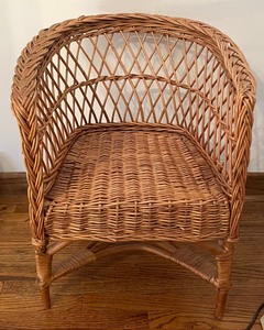 lot 236 image: Charming Childrens Wicker Chair