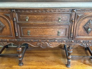 lot 79 image: Vintage Buffet  Console Cabinet