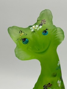 lot 8A image: 11 Fenton Glass Lime Green Alley Cat Figurine Hand Painted with Flowers