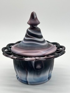 lot 64 image: Vintage Imperial Glass Purple Slag Glass Covered Candy Dish