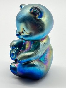 lot 105 image: Fenton Favre Glass Bear Figurine