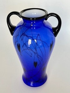 lot 58 image: Fenton Art Glass Cobalt Blue Hanging Hearts Double Handled Vase