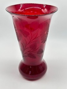 lot 107 image: Vintage Etched Glass Ruby Red Vase