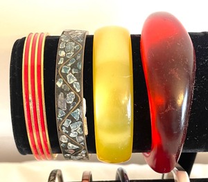 lot 271 image: Bracelets Galore