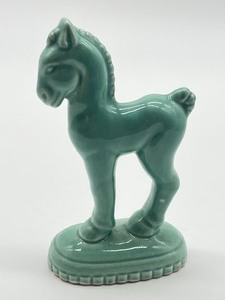 lot 309 image: Vintage Ceramic Pony Figurine