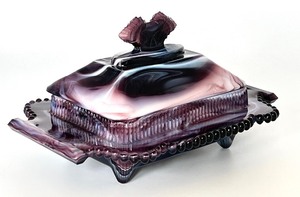 lot 296 image: RARE Imperial Purple Slag Glass Covered Box