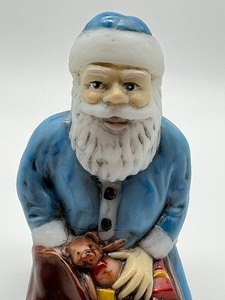 lot 297 image: Vintage Fenton Hand Painted Kneeling Santa Claus Figurine by Mosser Glass