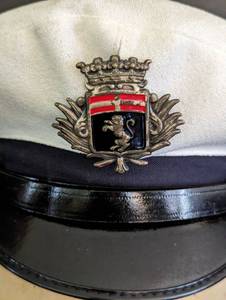 lot 164 image: Vintage French Police Hat