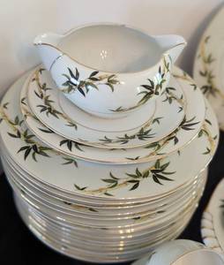 lot 184 image: Kent Bali Hai Dish Set