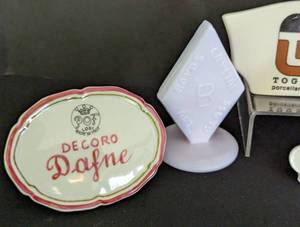 lot 362 image: Assorted Porcelain Maker Plaques