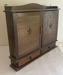 lot 387 image: Vintage Petite Wooden Cabinet with 2 Drawers