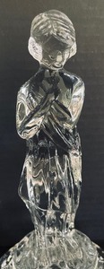 lot 406 image: Cambridge Glass Bashful Charlotte Floral Frog