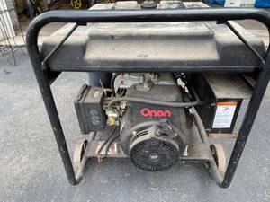 lot 466 image: Onan Cummins Pro 4000E Generator
