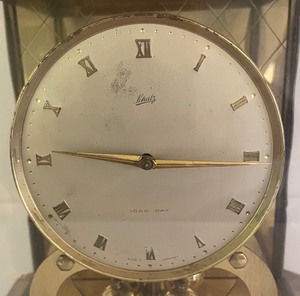 lot 425 image: Vintage Golden Schatz Clock