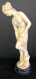 lot 426 image: Venus in the Bath of Allegrain Resin Sculpture