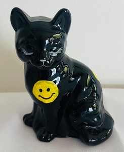 lot 428 image: Trio of Fenton Happy Cat Figurines