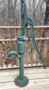 lot 430 image: Vintage Baker Water Pump