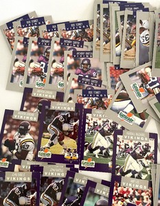 lot 433 image: Variety of Minnesota Vikings Football Trading Cards