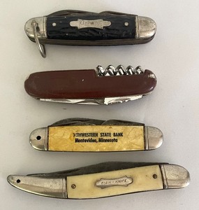 lot 443 image: Collection of Pocket Knives