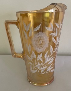 lot 536 image: Gorgeous Carnival Glass Grouping