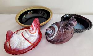 lot 514 image: Mismatched Fenton Fun