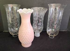 lot 527 image: Oil Lamp Glass Shade Collection