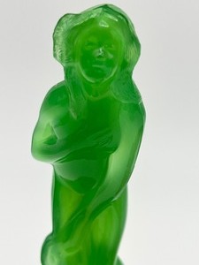 lot 122 image: Two Venus Rising Figurines
