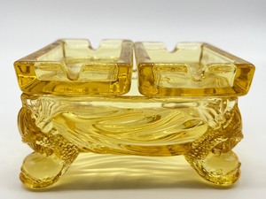 lot 121 image: Yellow Cambridge Glass Footed Ashtray
