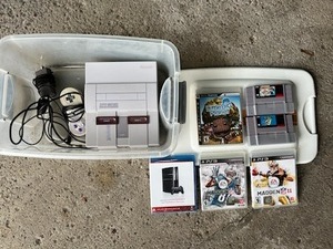 lot 77 image: Vintage Super Nintendo Console and Video Game Lot