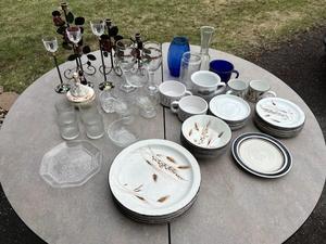 lot 94 image: Assortment of Stonehenge Midwinter Wild Oats Dishware, glassware, candy dishes, and more