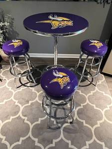 lot 12 image: Minnesota Vikings High-Top Table and Bar Stool Set