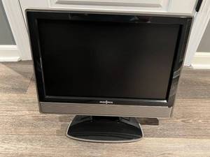 lot 25 image: 19 Insignia Computer Monitor