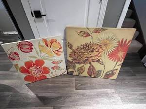 lot 130 image: Pair of Flower Art Prints