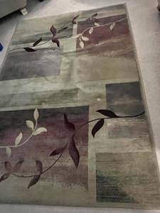 lot 213 image: Living Room Area Rug 91 x 62.5