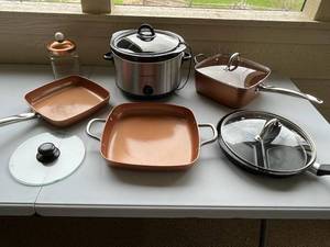 lot 254 image: Copper Chef and Crock-Pot Lot