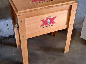 lot 775 image: Dos Equis Beer Wooden Cooler Table