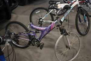 lot 818 image: Next Tiara Pro 20 Girls Trail Bike 15 Purple Frame