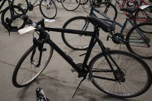 lot 823 image: GNC 24 Mens Trail Bike 26 Black Frame