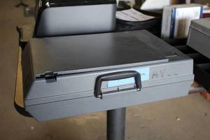 lot 537 image: 3M 2000AG 250W Overhead Projector