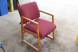 lot 542 image: Padded Wood Office Arm Chair