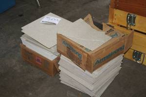 lot 552 image: Lot of  Tile Flooring
