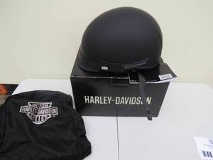 lot 7 image: Harley-Davidson Mens Lucid Ultra-Light Sun Shield J03 Half Helmet. 98390-16VM