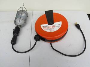 lot 53 image: Woods 25 Ft Cord Reel With Light