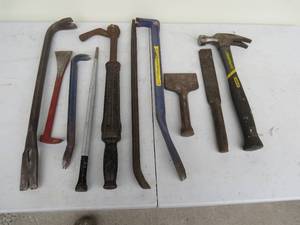 lot 59 image: Mixed Lot Pry Bars Vintage Nail PullerHammer