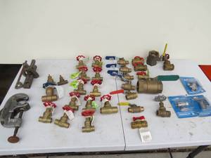 lot 62 image: Assorted Plumbing Fittings