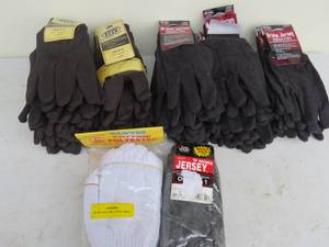 lot 66 image: 39 Pairs Light Work Gloves