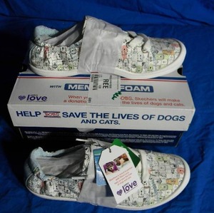 lot 260 image: Brand New BOBS by Skechers Beach Bingo Womens Sneakers Size 9