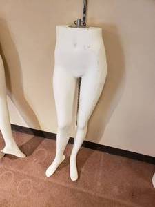 lot 14 image: Female Hangable Mannequin Hip and Leg Form