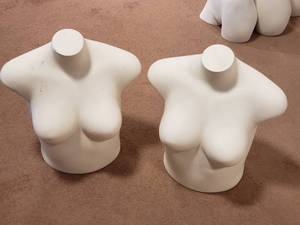 lot 18 image: Lot of 2 Bust Forms