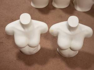lot 21 image: Lot of 2 Bust Forms